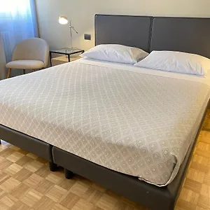 https://la-galleria-lodge.emilia-romagnahotels.net